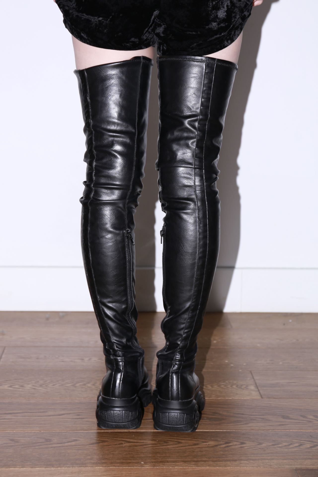 032C X Buffalo Over Knee Black Soft Leather Platform Boots