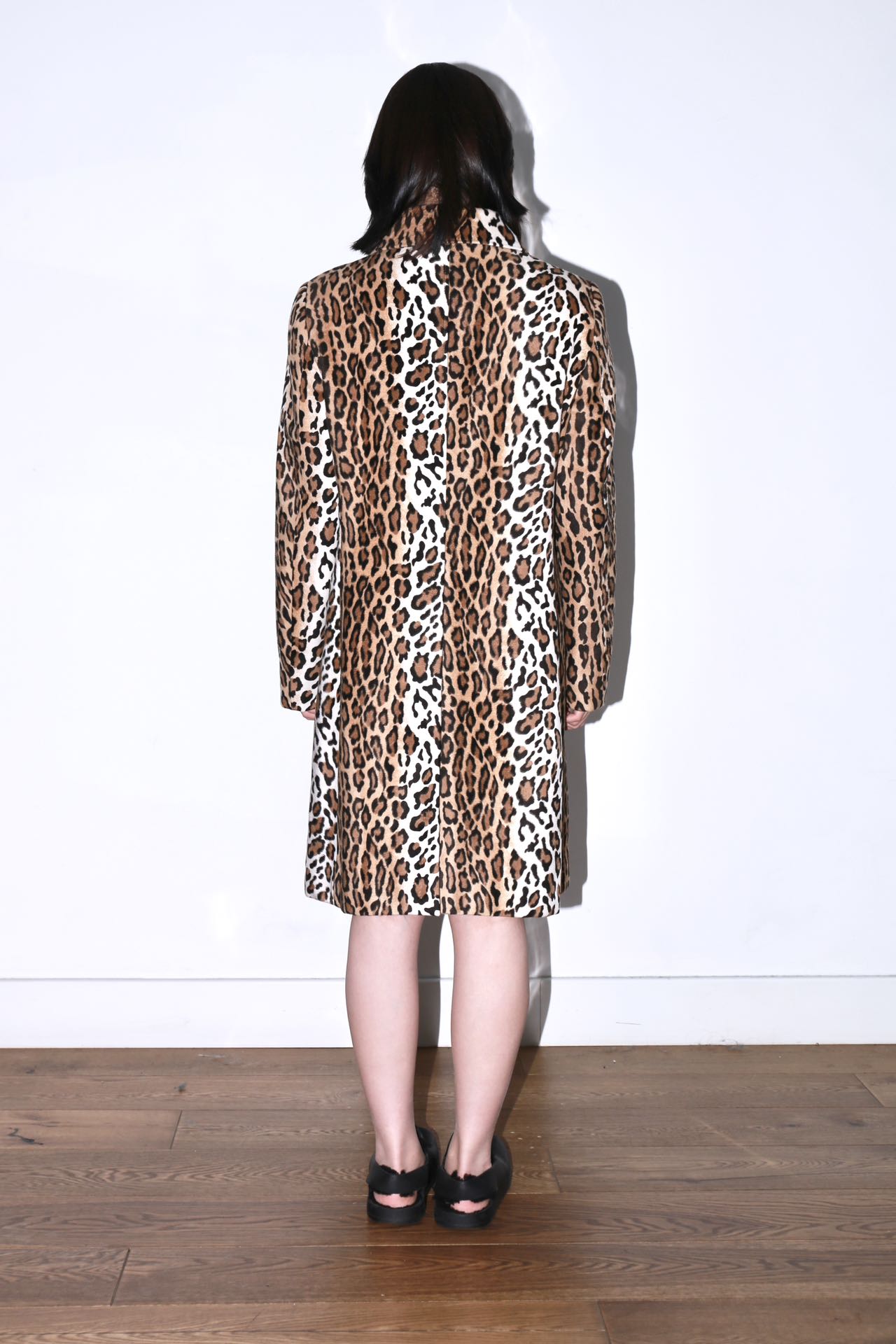 Moschino Leopard Print Short Fur Coat