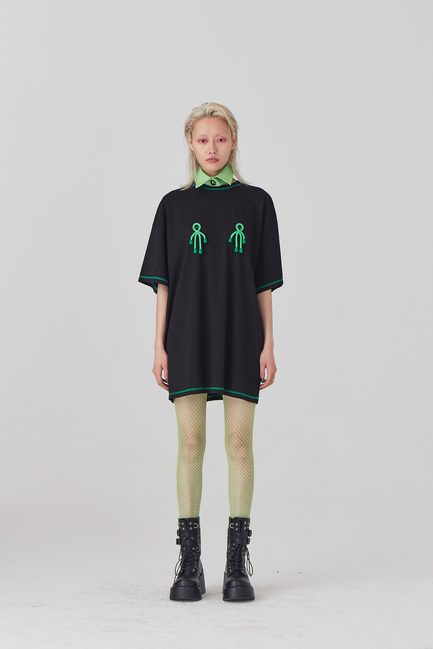 OVER RANGE Green Alien Rope FIgure Black T-shirt